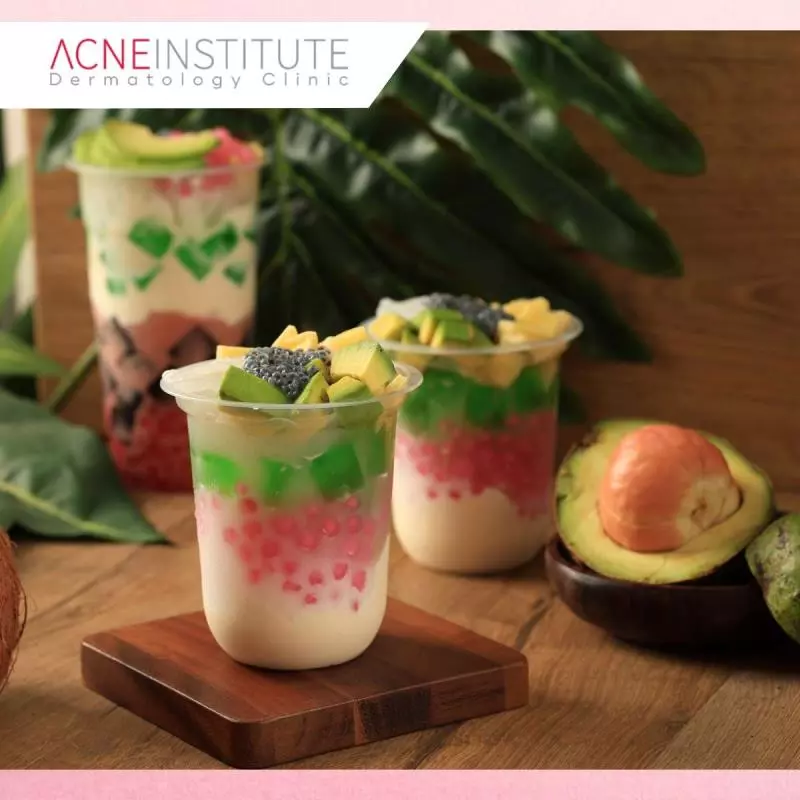 1. Es Buah dan Minuman Bersirup