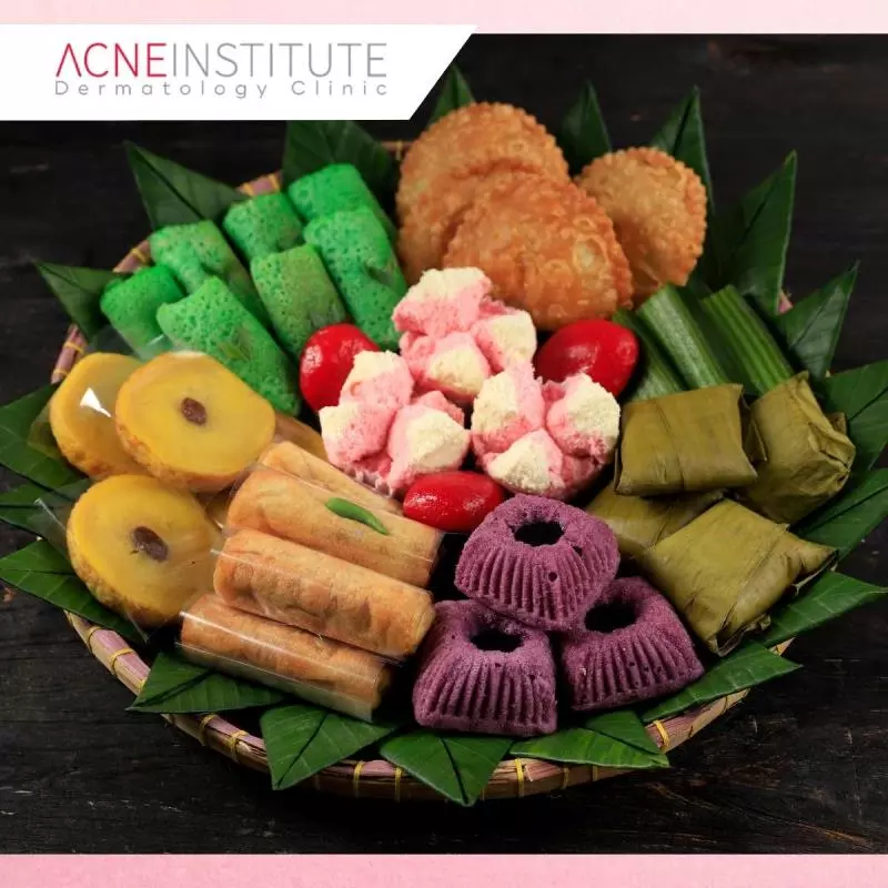3. Kue-kue Tradisional Manis (Klepon, Onde-onde, Cenil)